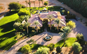 Castillo by AvantStay Mediterranean-Style Estate w Spacious Yard